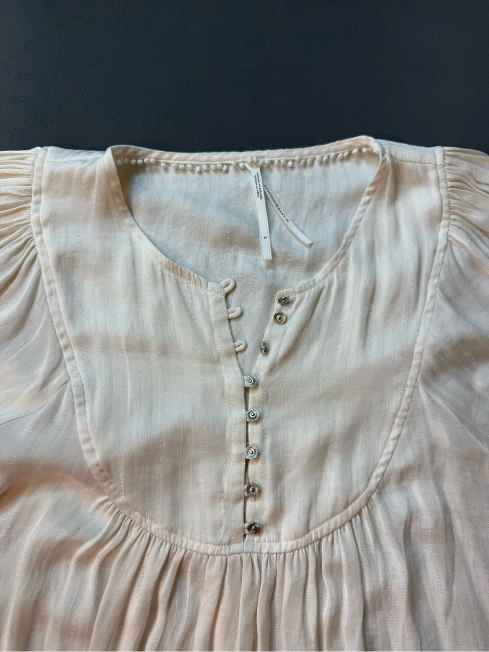 Anthropologie Cream Puff-Sleeve Button Front Blouse Size Small Oversized